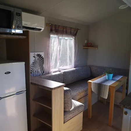 Csendar Haz * Diszel